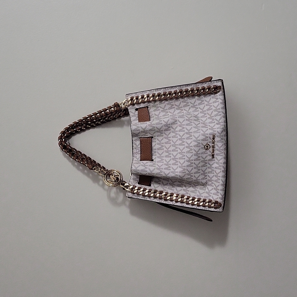 MICHAEL MICHAEL KORSMina Small Logo Crossbody Bag. Vanilla and  acorn color